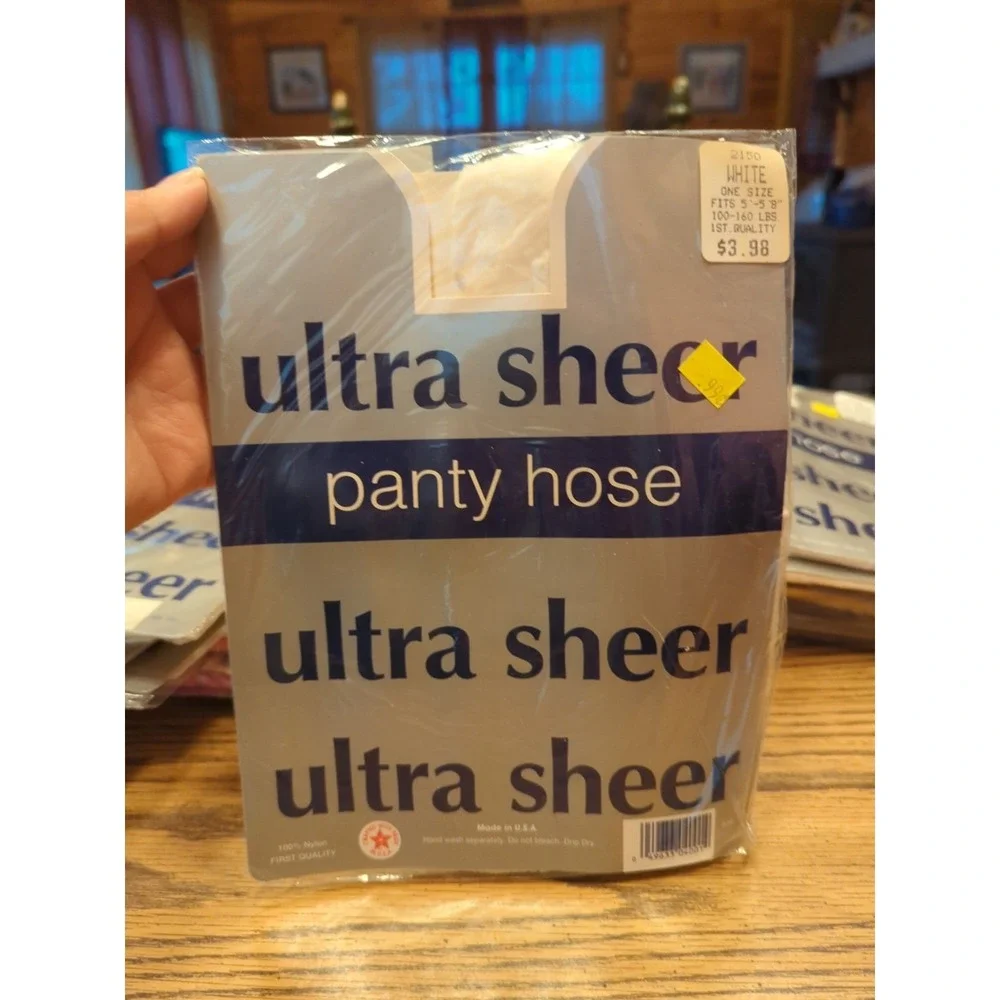 New Vintage Ultra Shear Pantyhose White Fits 5 Ft To 5'8 And 100 To‎ 160 Lb